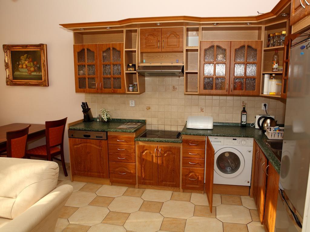 7K - Apartmany Lazenska 카를로비바리 외부 사진